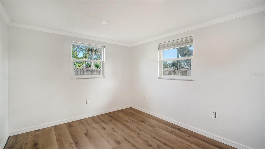 1203 Pineland Avenue Venice, FL 34285 - Photo 12 of 39