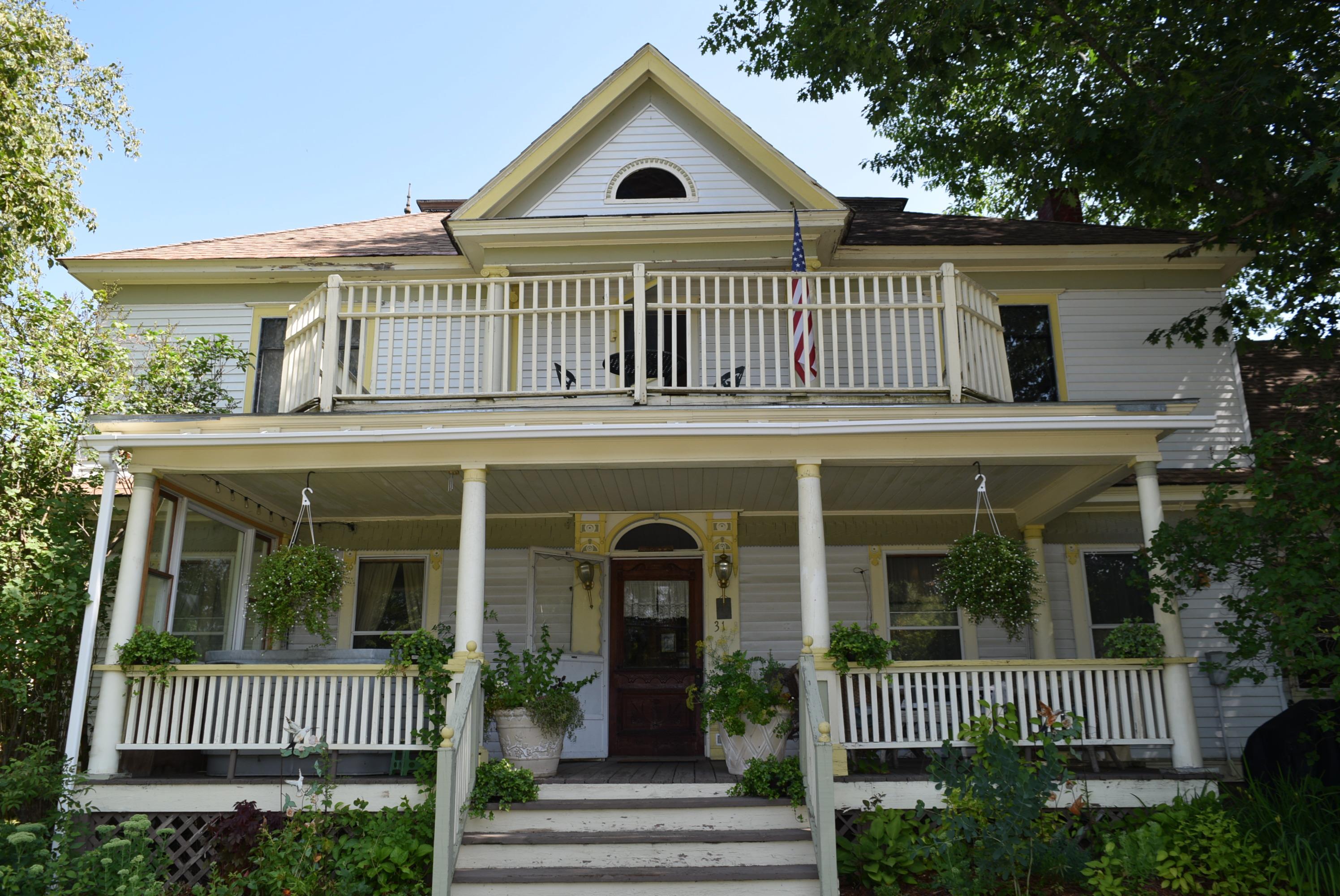 31 Maple Street Hardwick, VT 05843 - Photo 1 of 40 Gallery Image 1