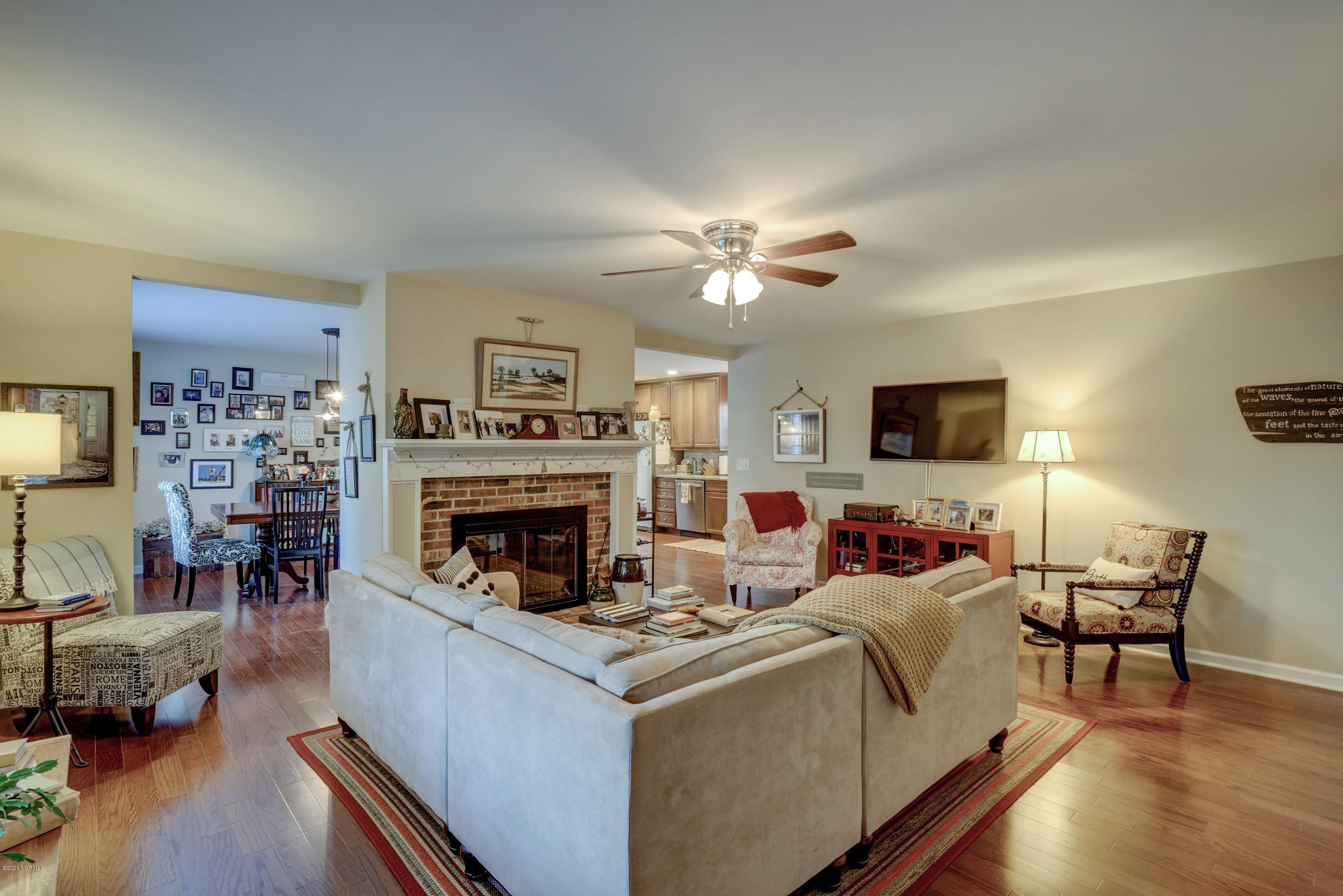 714 Sawgrass Road Hampstead, NC 28443 - Photo 11 of 55 011_p2455889_90_91_92_93_94_95