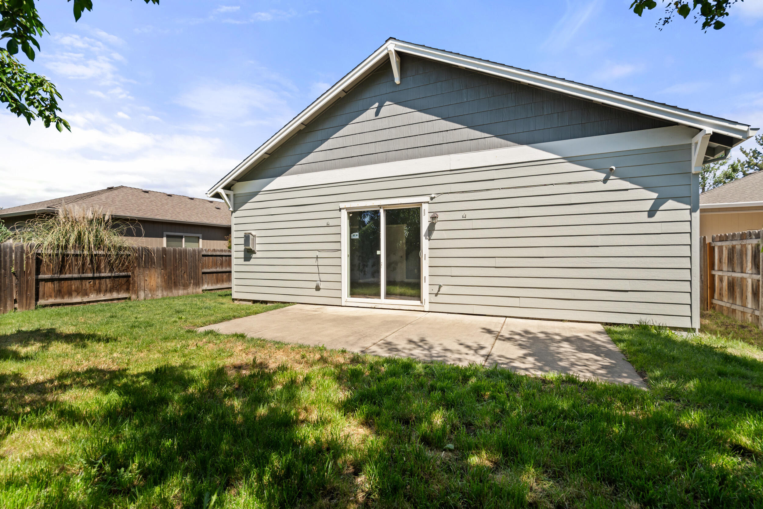 141 Alta Lane Central Point, OR 97502 - Photo 22 of 26 22_141 alta ln-21