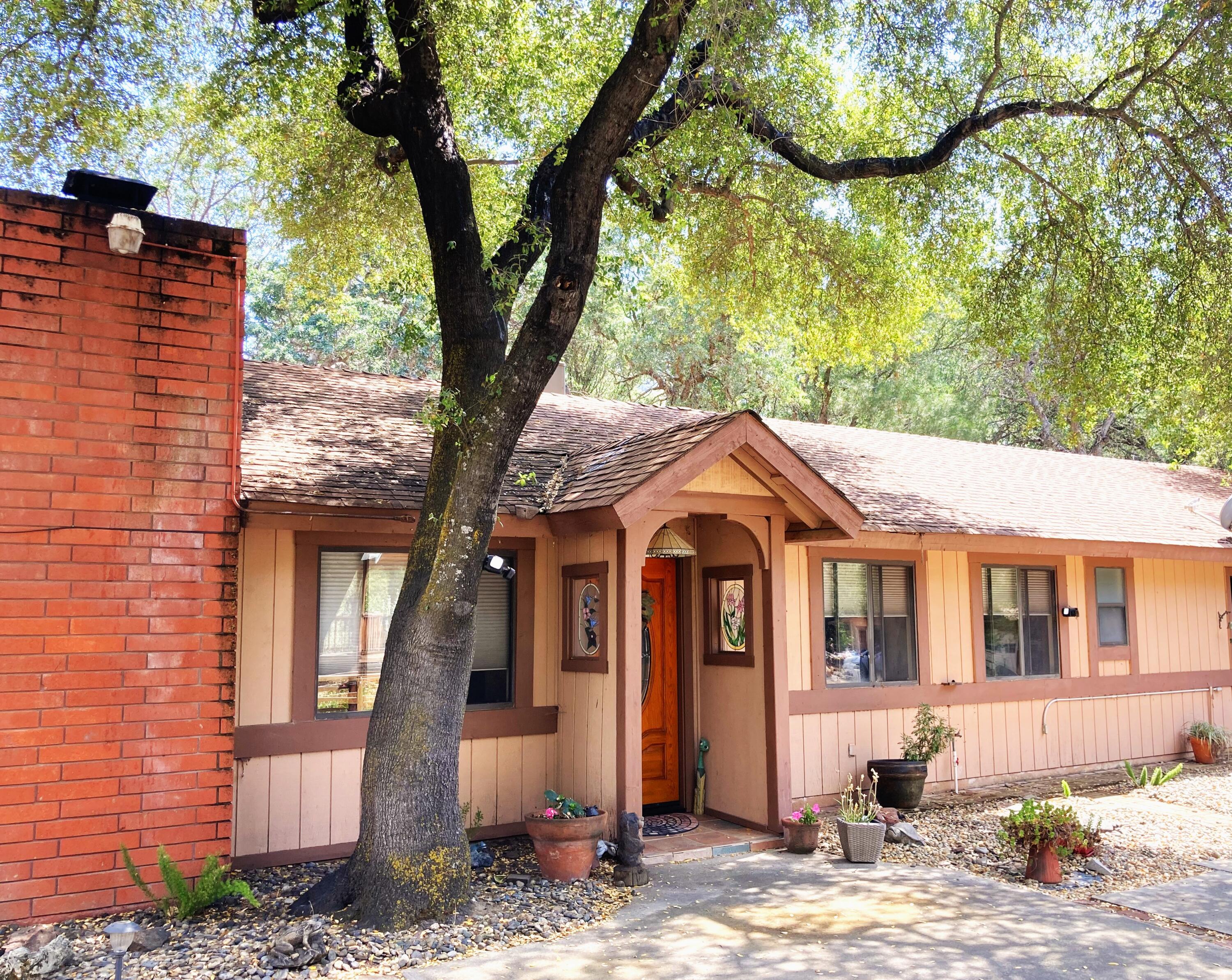 40999 Cherokee Oaks Drive Three Rivers, CA 93271 - Photo 3 of 42