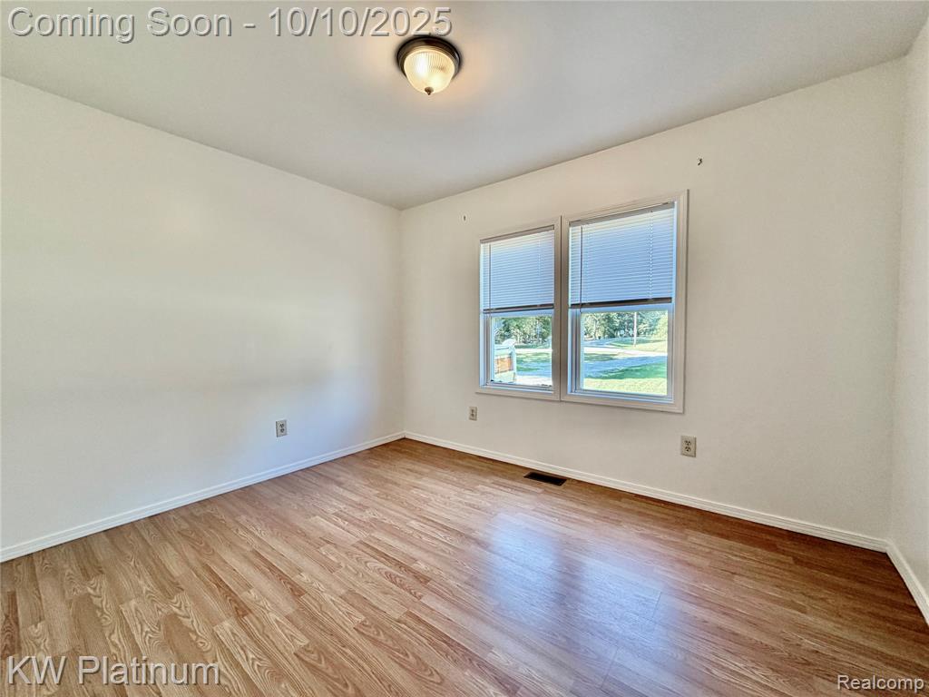 6493 Benoit Road Algonac, MI 48001 - Photo 13 of 21
