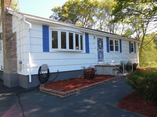 54 Lillian Road Stoughton, MA 02072 - Photo 2 of 18 Gallery Image 2