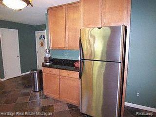 1289 Oakcrest Road Howell, MI 48843 - Photo 5 of 16 Kitchen