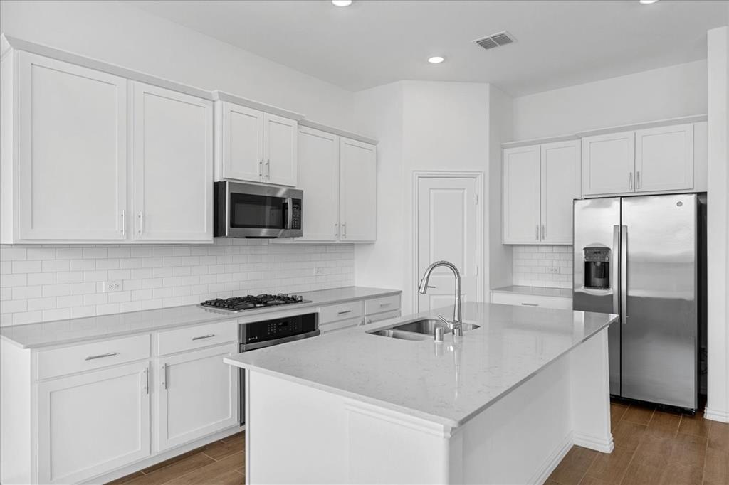 812 Morwenna Road McKinney, TX 75069 - Photo 6 of 40