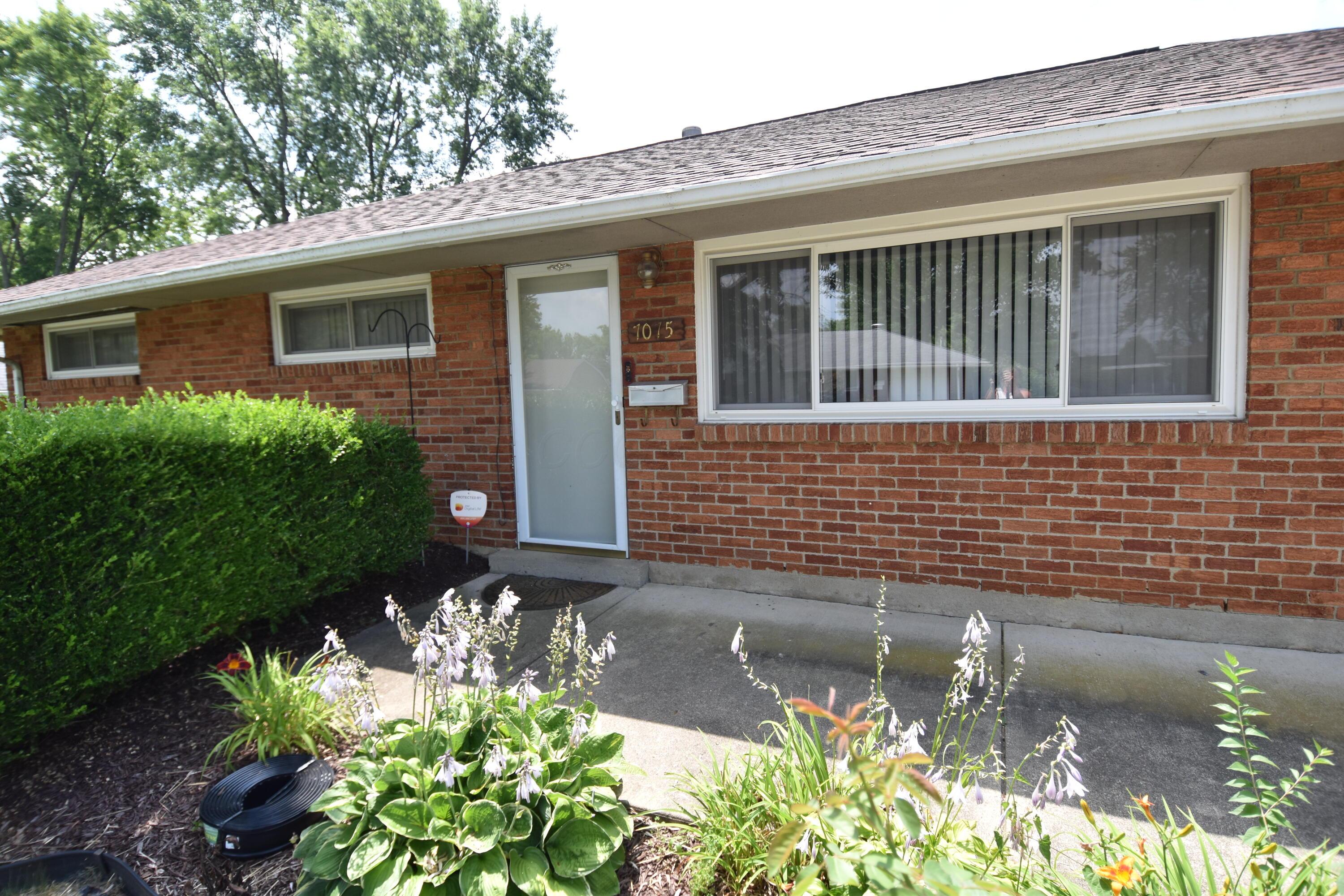 7075 Bartlett Road Reynoldsburg, OH 43068 - Photo 2 of 34 7075 Bartlett - 5