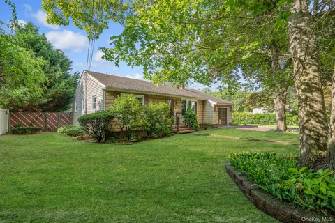 $539,000 | 362 West Woodside Avenue, Patchogue, NY 11772