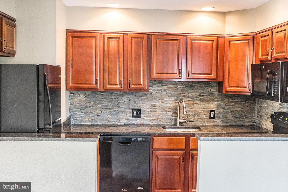 7214 Campfield Road Baltimore, MD 21207 - Photo 24 of 27 Kitchen