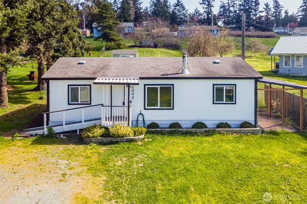 $395,000 | 1002 Riepma Avenue, Oak Harbor, WA 98277