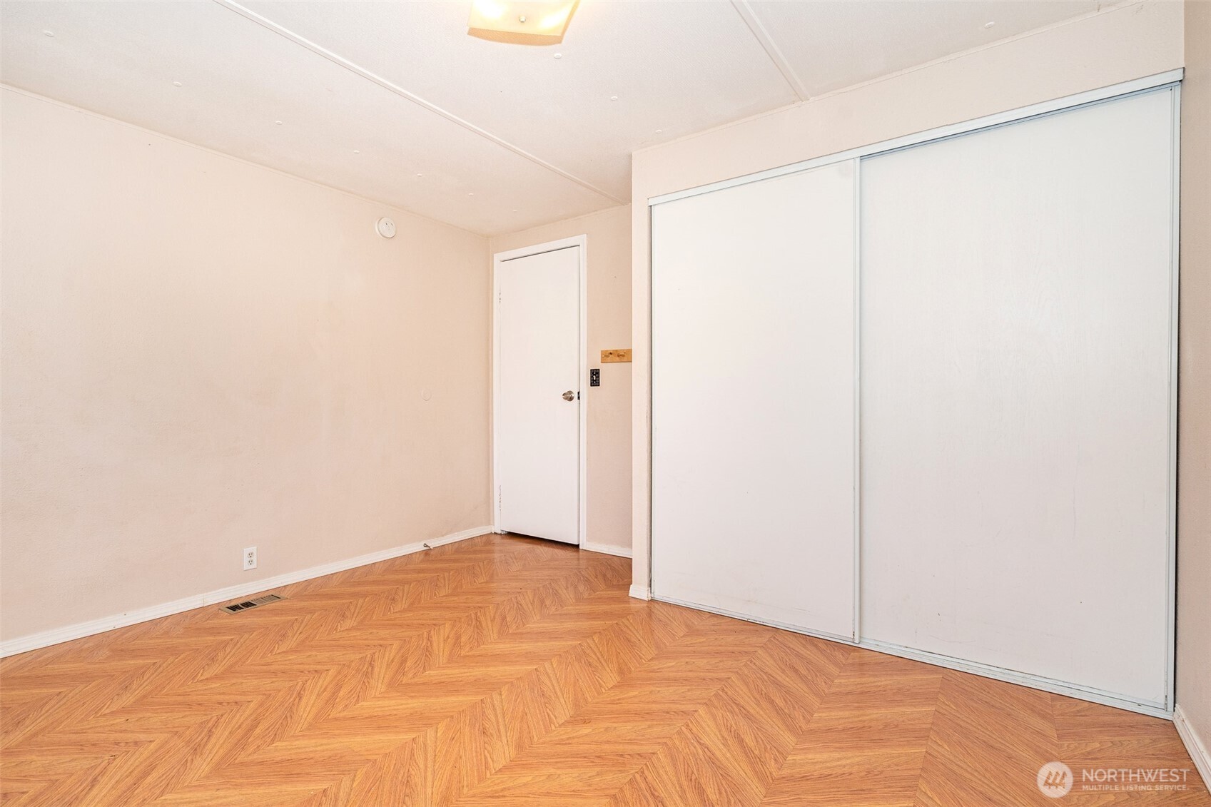 1002 Riepma Avenue Oak Harbor, WA 98277 - Photo 15 of 25