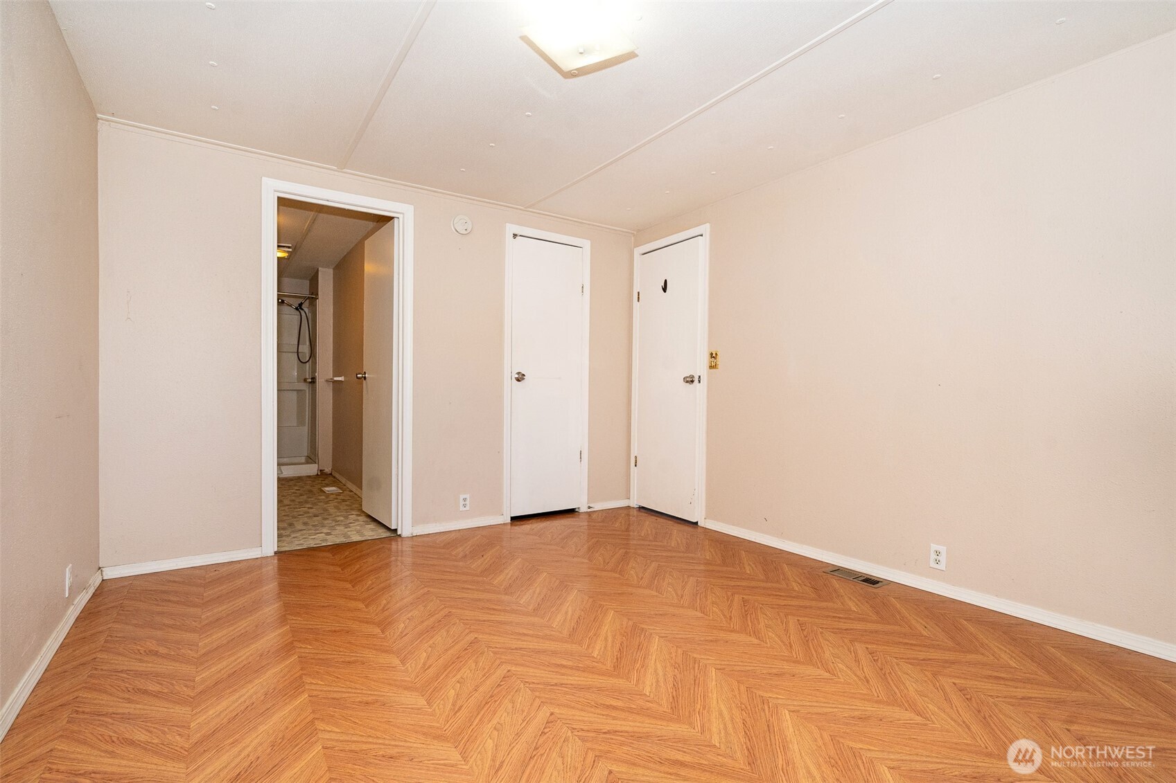 1002 Riepma Avenue Oak Harbor, WA 98277 - Photo 5 of 25