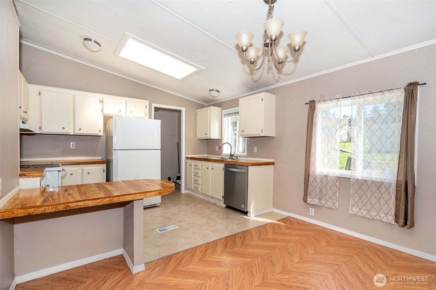 1002 Riepma Avenue Oak Harbor, WA 98277 - Photo 6 of 25