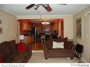 17428 Levan Road Livonia, MI 48152 - Photo 9 of 23 image.jpg