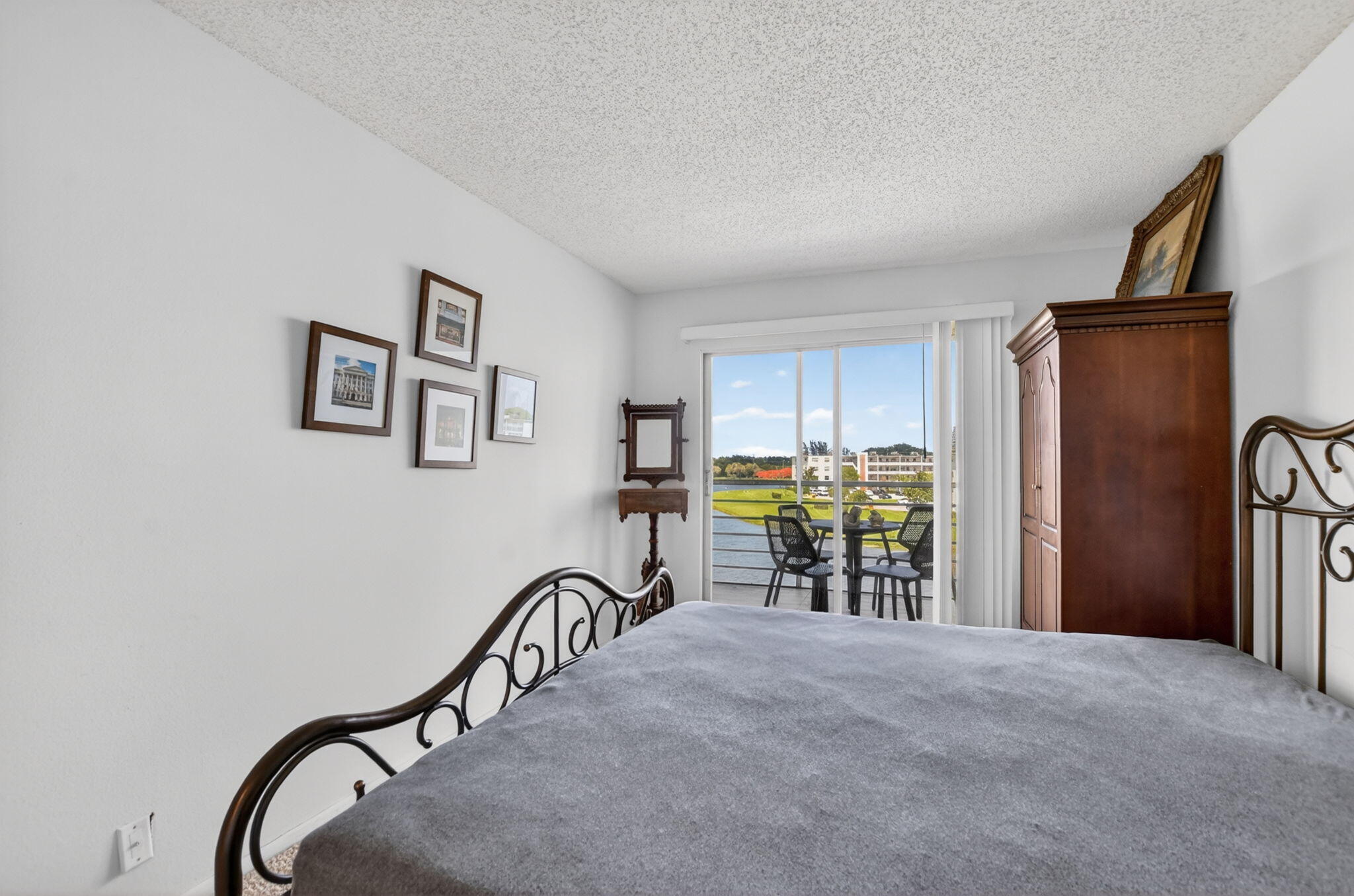 4024 Guildford East, Unit 4024 Boca Raton, FL 33434 - Photo 22 of 76 23-web-or-mls-DSC_7277