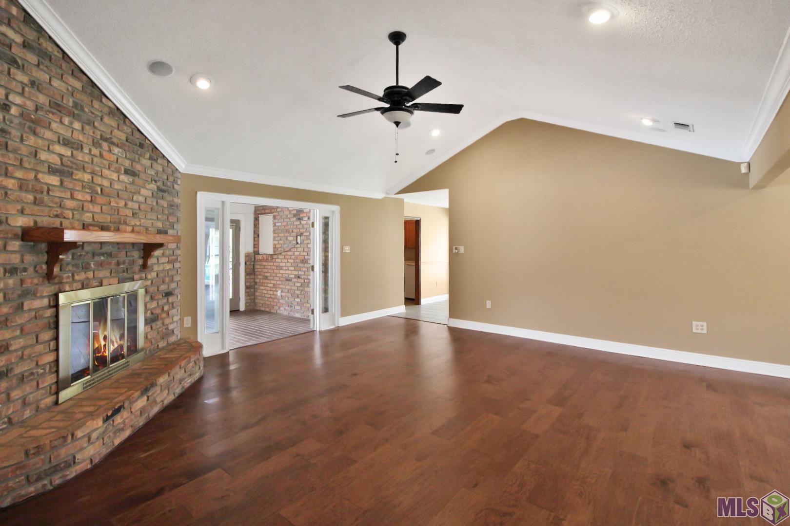 14061 Woodland Ridge Boulevard Baton Rouge, LA 70816 - Photo 4 of 16 Gallery Image 4