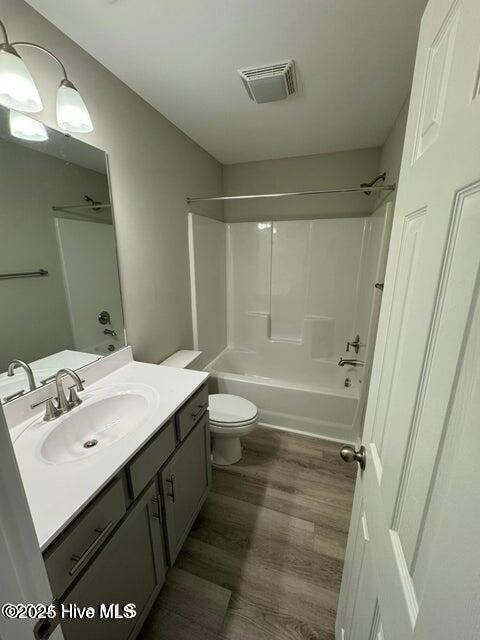 3028 Spring Creek Road, Unit E Greenville, NC 27834 - Photo 7 of 9 20250210191446951149000000-o