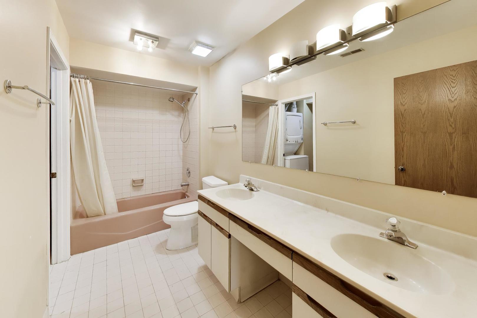 400 East Dundee Road, Unit 208 Buffalo Grove, IL 60089 - Photo 21 of 40 Gallery Image 21