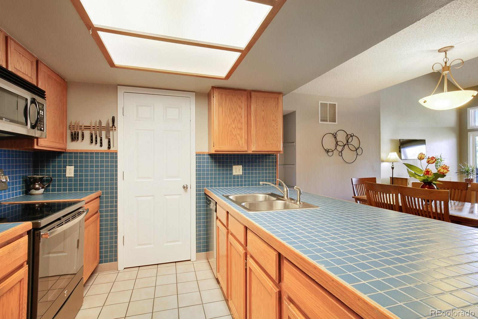 23571 Genesee Village Road, Unit H Golden, CO 80401 - Photo 10 of 23 Gallery Image 10