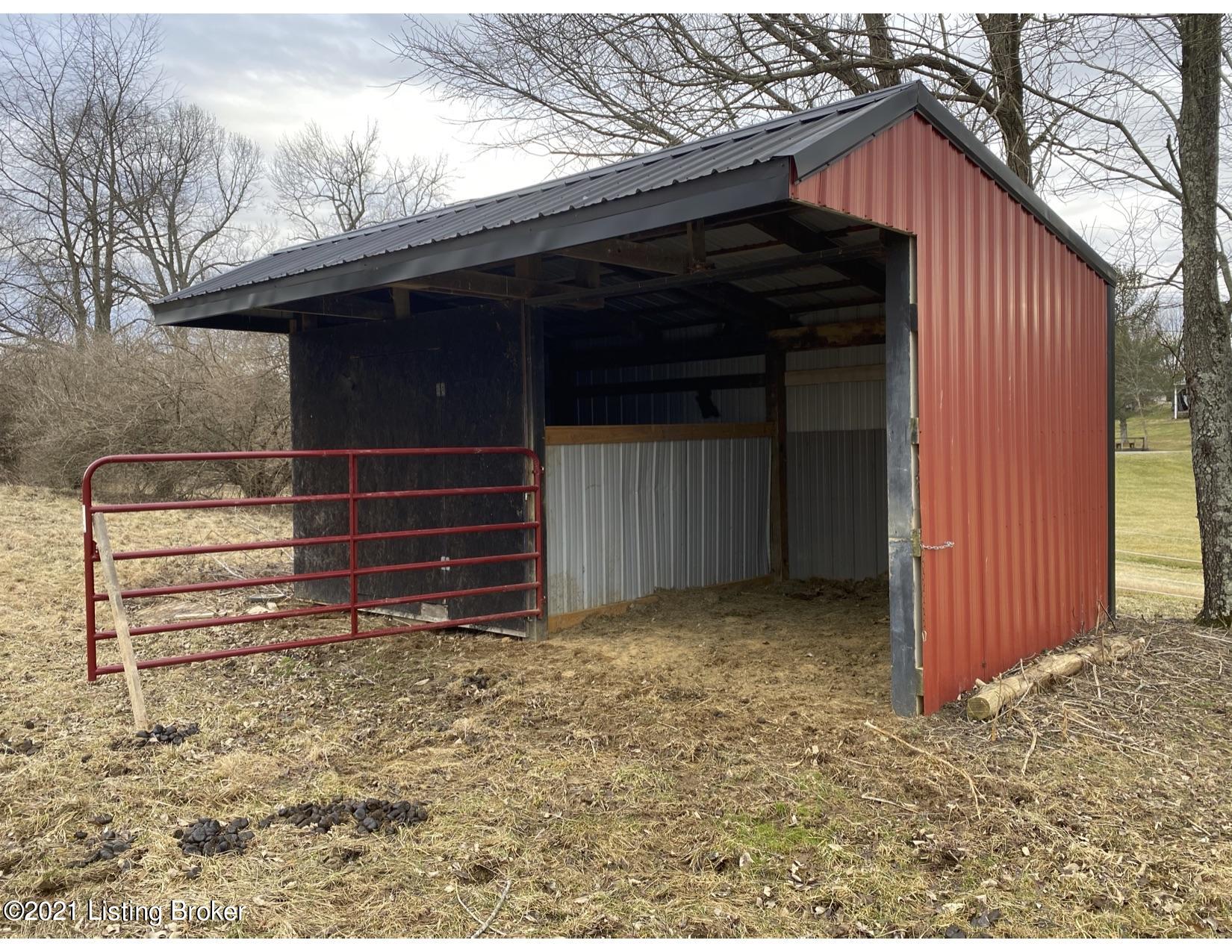 148 Travis Road Taylorsville, KY 40071 - Photo 8 of 9 Horse Stable