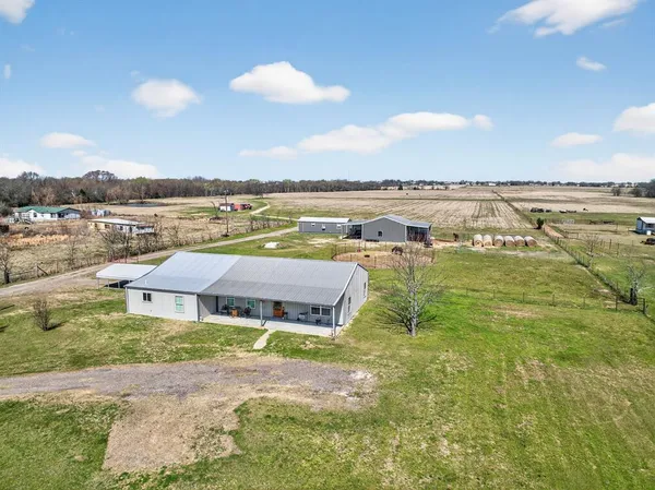 $1,200,000 | 2444 County Road 2813, Mabank, TX 75147