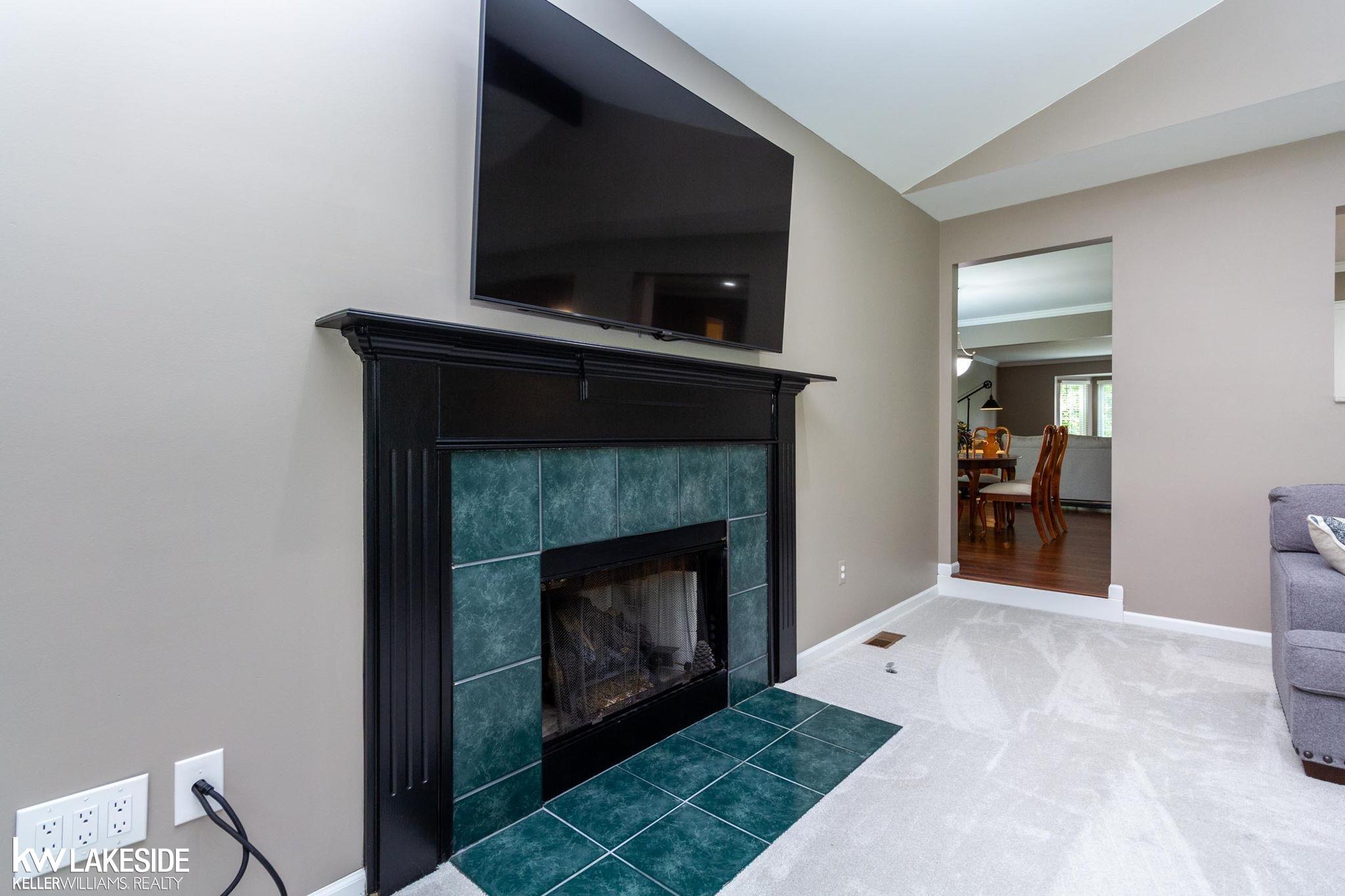 2925 Manorwood Road Troy, MI 48085 - Photo 15 of 70 50184901-04e7b071-25bd-4214-97eb-c1832c02f6d7.JPG
