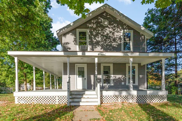 $205,000 | 145 Kingsbury Street, Athens, MI 49011