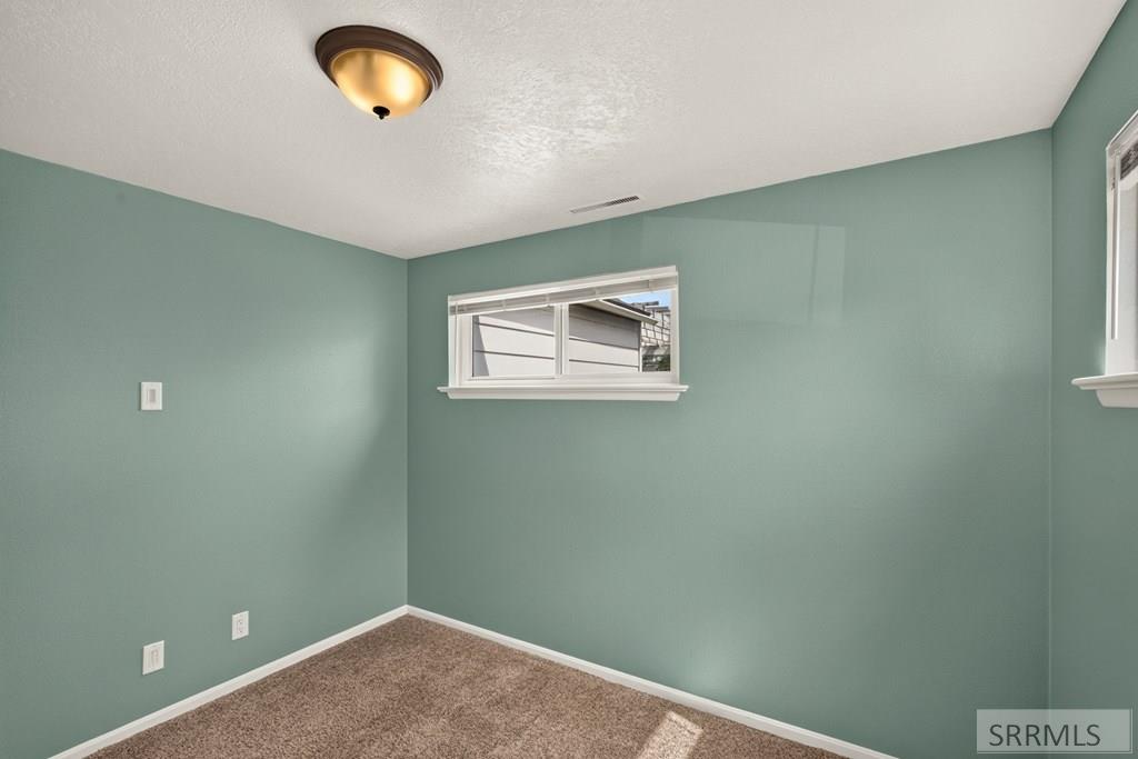 730 Balsam Street Pocatello, ID 83201 - Photo 23 of 37 Bedroom 2