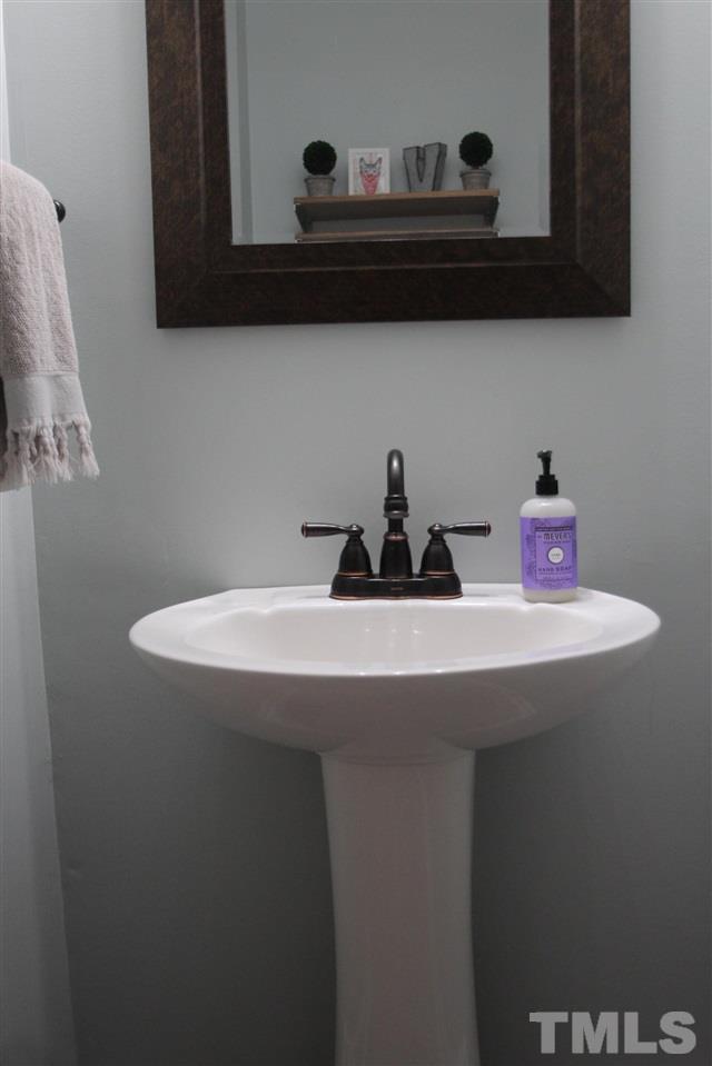 3307 Long Ridge Road Durham, NC 27703 - Photo 9 of 22 Gallery Image 9