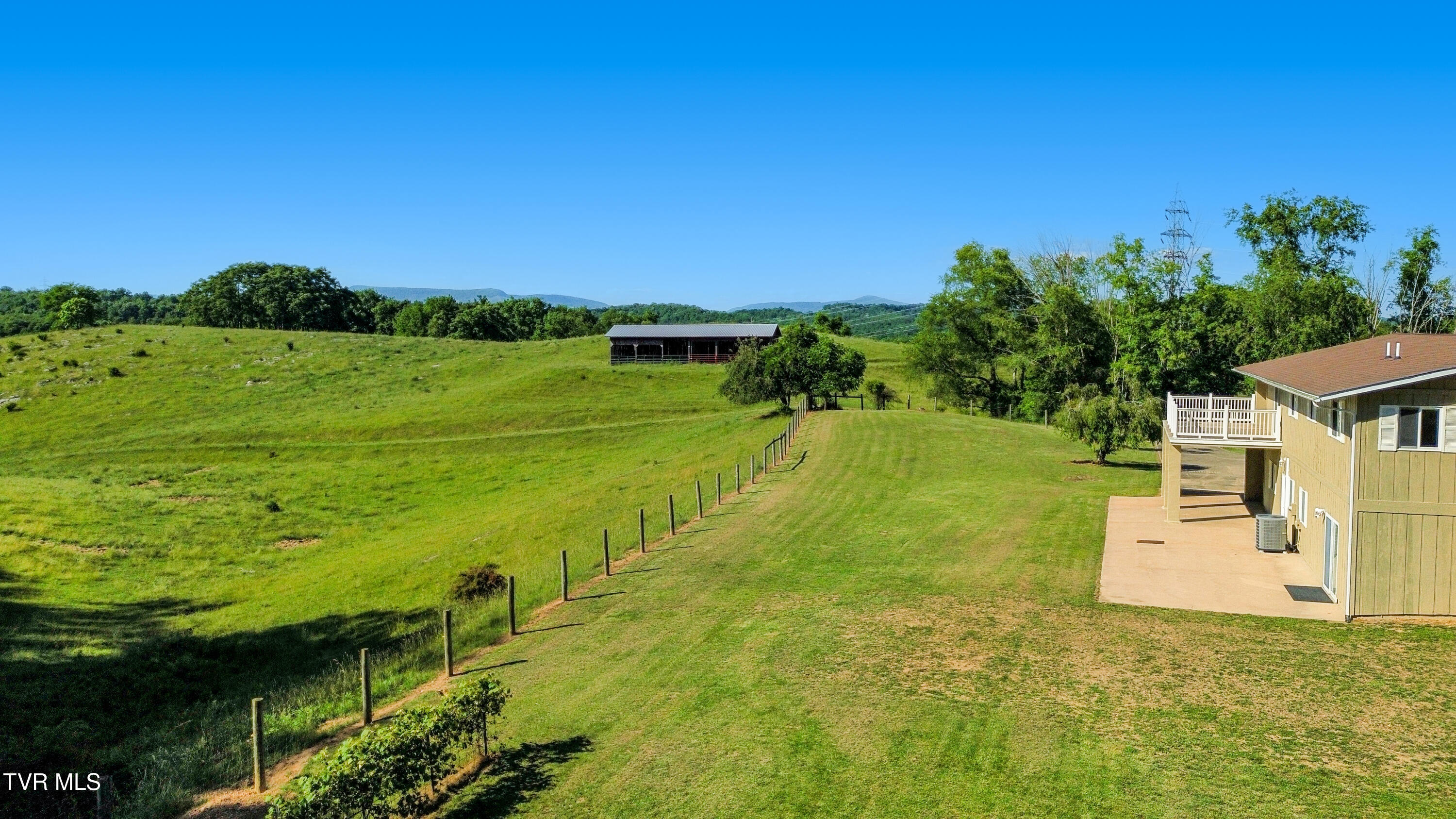 27363 Fudge Road Meadowview, VA 24361 - Photo 9 of 83 dji_fly_20260402_025428_976_178061110676