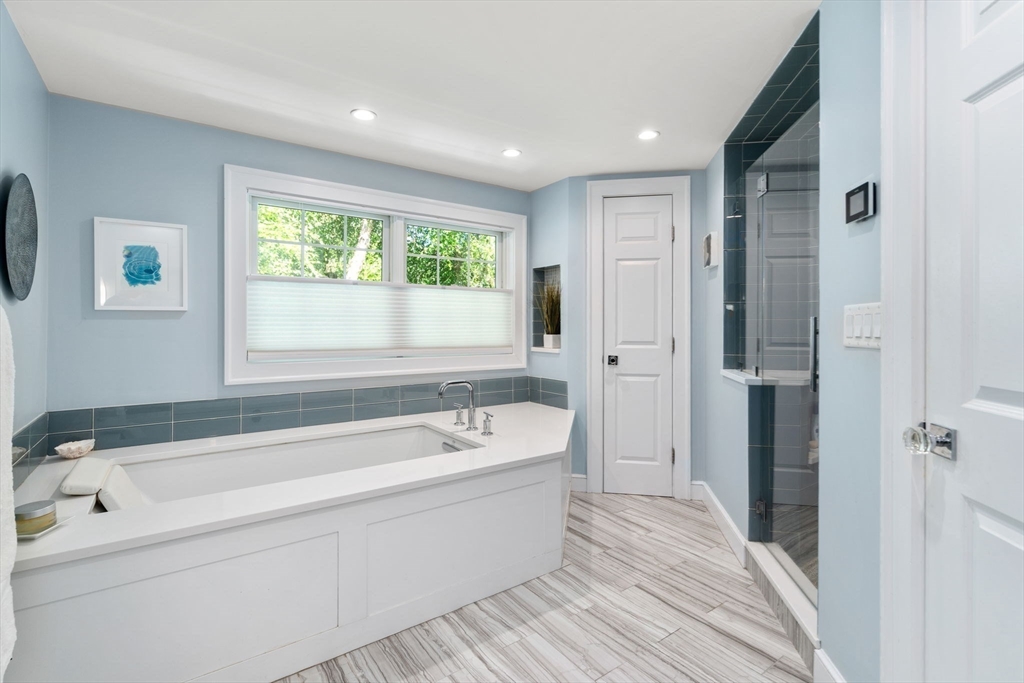 6 Wilde Road Wellesley, MA 02481 - Photo 17 of 35