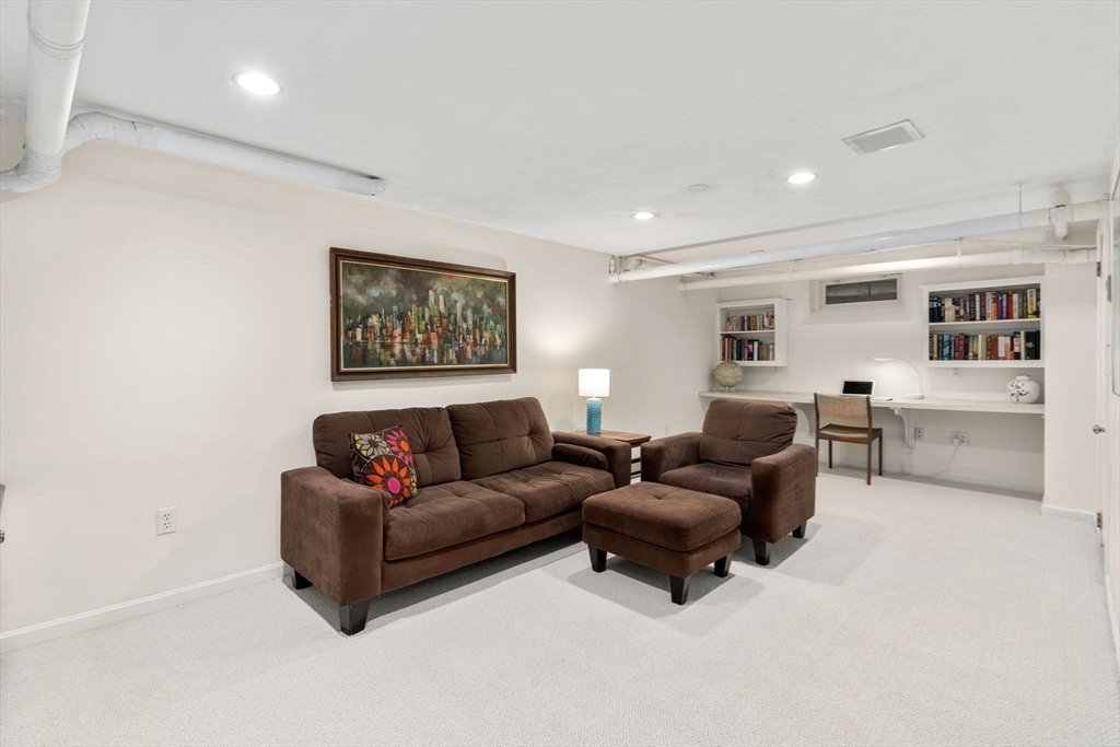 6 Wilde Road Wellesley, MA 02481 - Photo 26 of 35