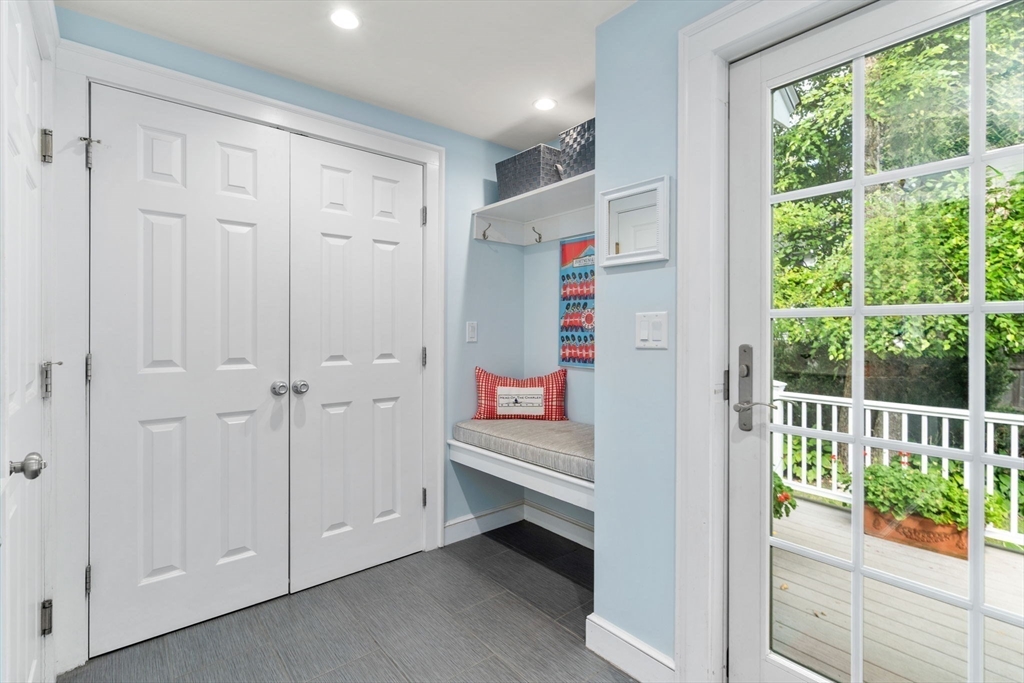 6 Wilde Road Wellesley, MA 02481 - Photo 5 of 35