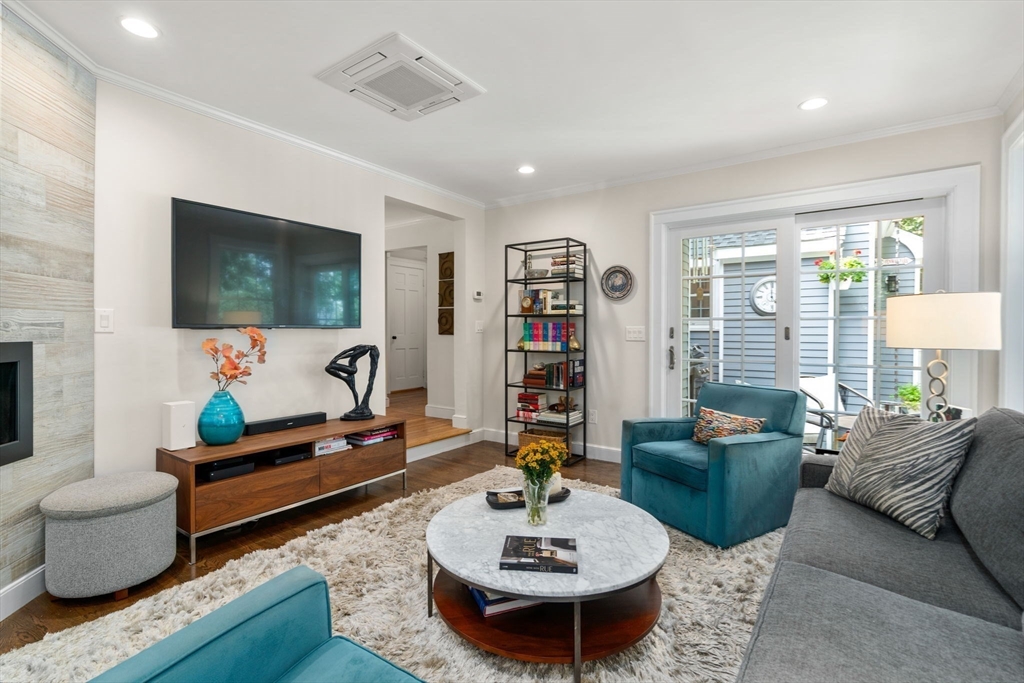 6 Wilde Road Wellesley, MA 02481 - Photo 7 of 35