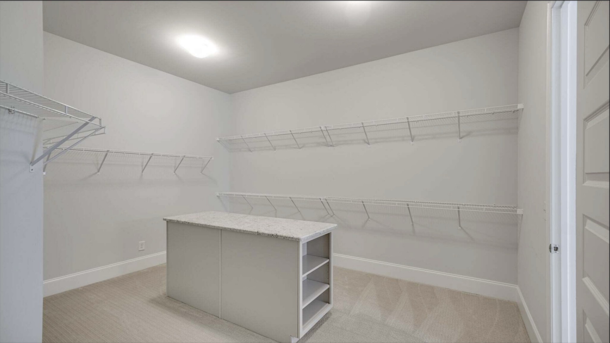 3203 Chase Point Drive Franklin, TN 37067 - Photo 18 of 30 a bathroom with a bathtub