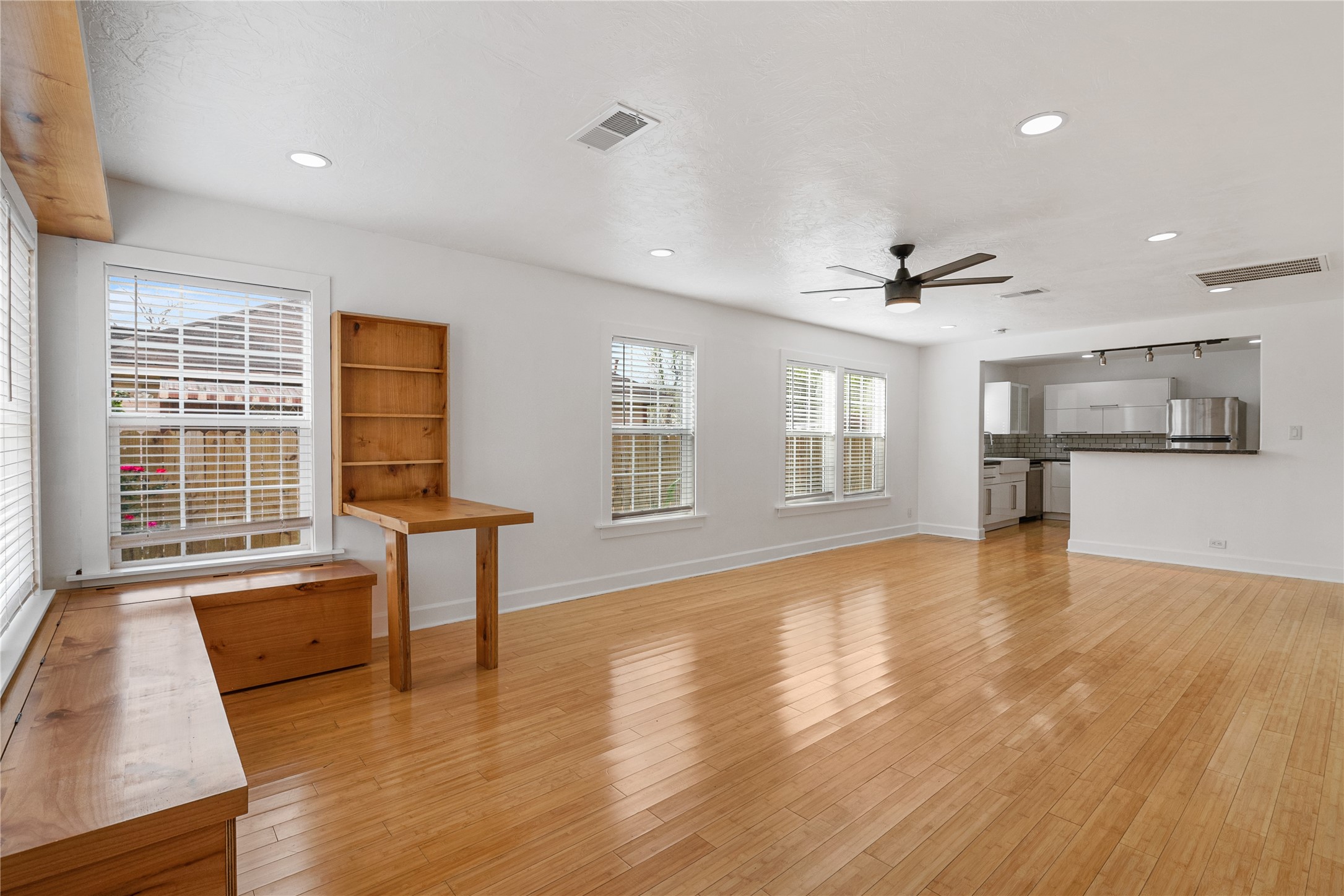 320 Coronado Street, Unit A Houston, TX 77009 - Photo 9 of 28