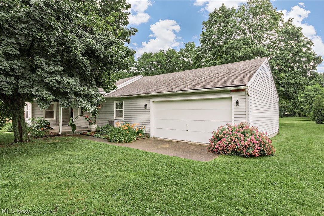 396 Park Road Painesville, OH 44077 - Photo 3 of 47