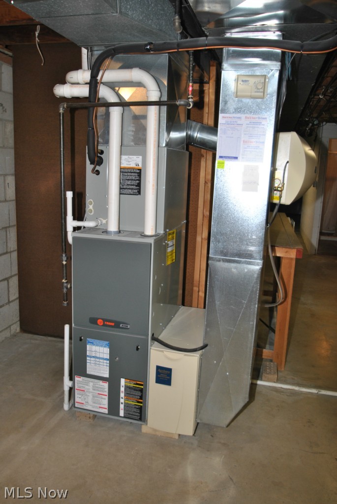 3271 Edington Road Akron, OH 44333 - Photo 18 of 20 Trane hi-efficiency gas forced-air furnace, Aprilaire humidifier & air cleaner replaced in 2008.
