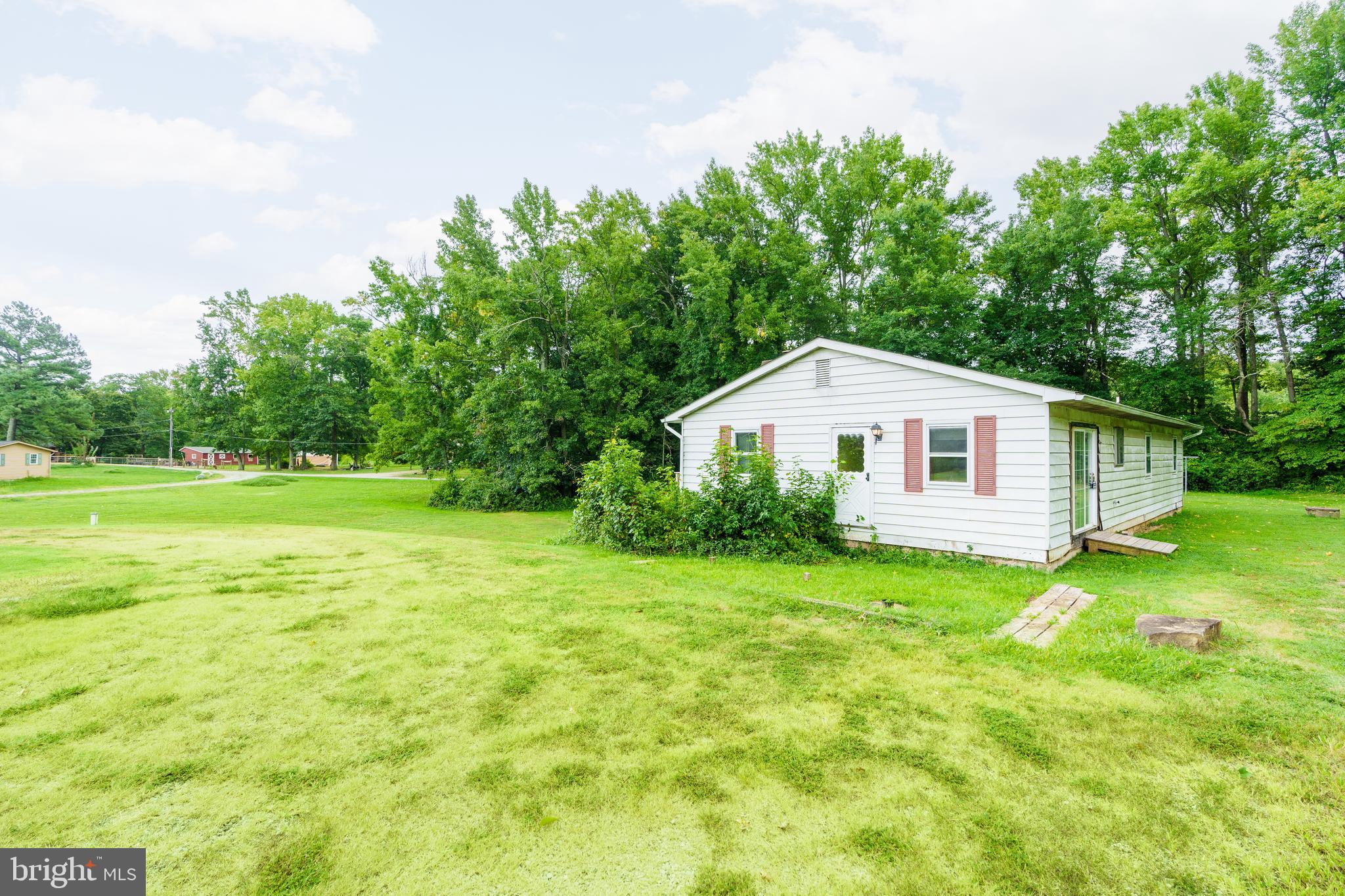 75 Perch Creek Road Elkton, MD 21921 - Photo 3 of 10 Plenty of parking