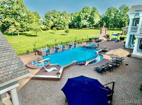 $2,999,000 | 345 Coach Road, Lebanon, MO 65536