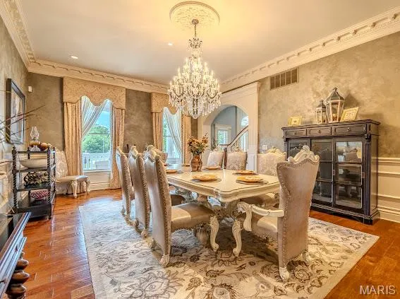 $2,999,000 | 345 Coach Road, Lebanon, MO 65536