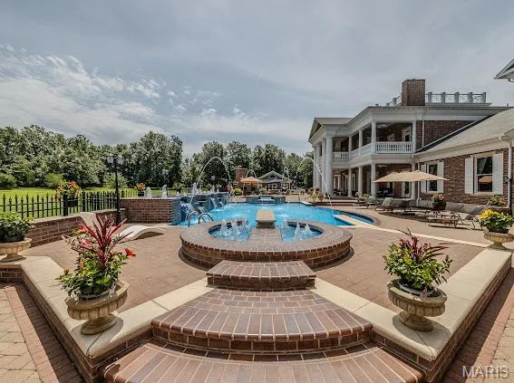 $2,999,000 | 345 Coach Road, Lebanon, MO 65536