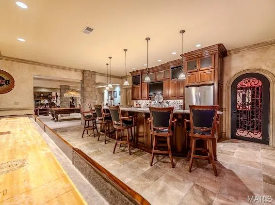 $2,999,000 | 345 Coach Road, Lebanon, MO 65536