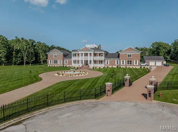 $2,999,000 | 345 Coach Road, Lebanon, MO 65536