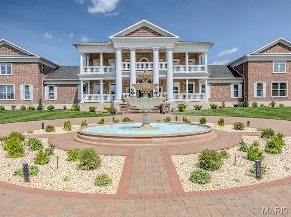 $2,999,000 | 345 Coach Road, Lebanon, MO 65536