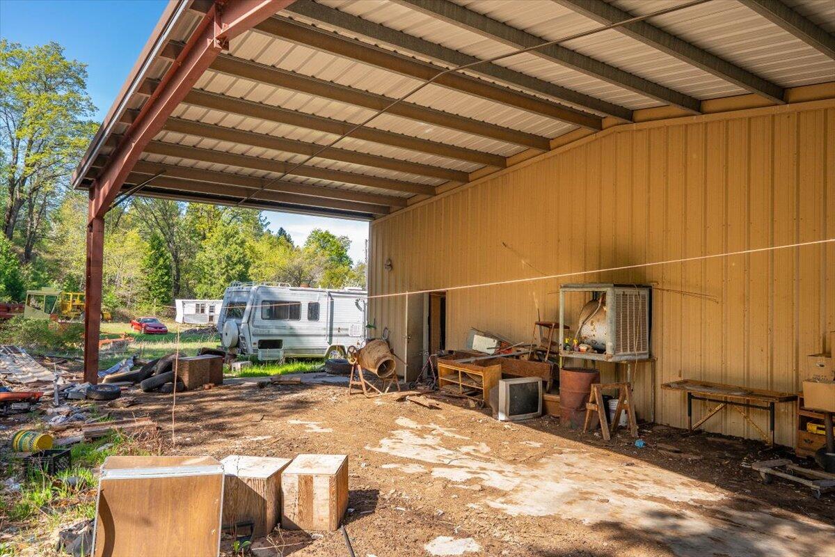 16483 Buzzard Roost Road Bella Vista, CA 96008 - Photo 34 of 138 shop