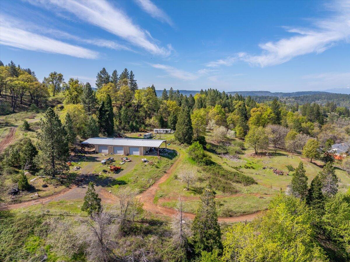 16483 Buzzard Roost Road Bella Vista, CA 96008 - Photo 7 of 138 shop