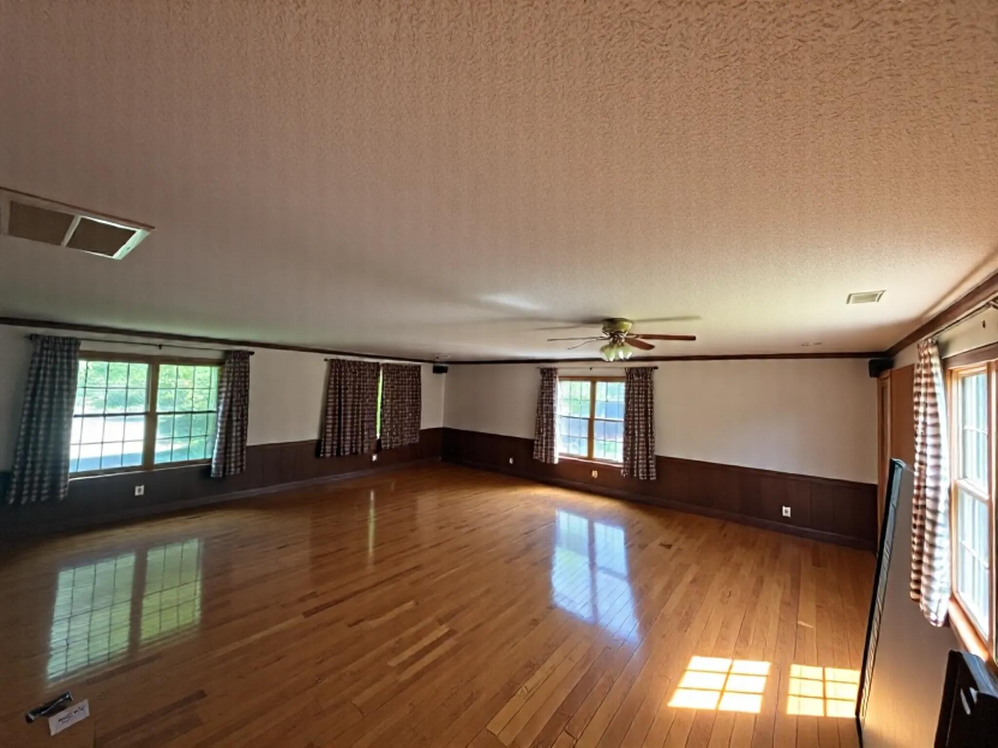 2201 Peerless Road Northwest Cleveland, TN 37311 - Photo 5 of 24 2201 Peerless Living Room empty