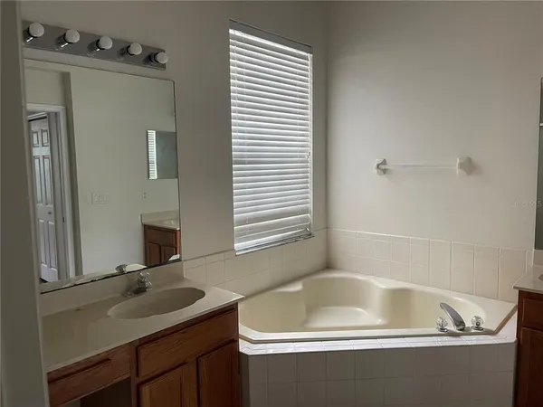 $518,000 | 13442 Lake Turnberry Circle, Orlando, FL 32828