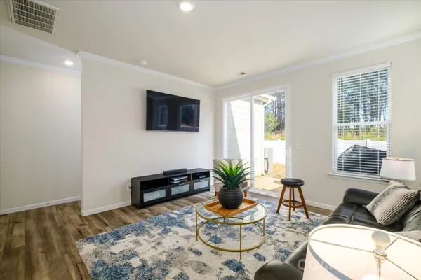 $2,600 | 8156 Merryvale Lane, Charlotte, NC 28214
