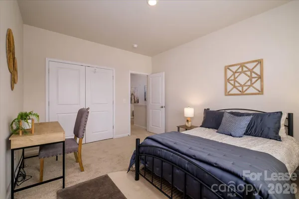 $2,600 | 8156 Merryvale Lane, Charlotte, NC 28214